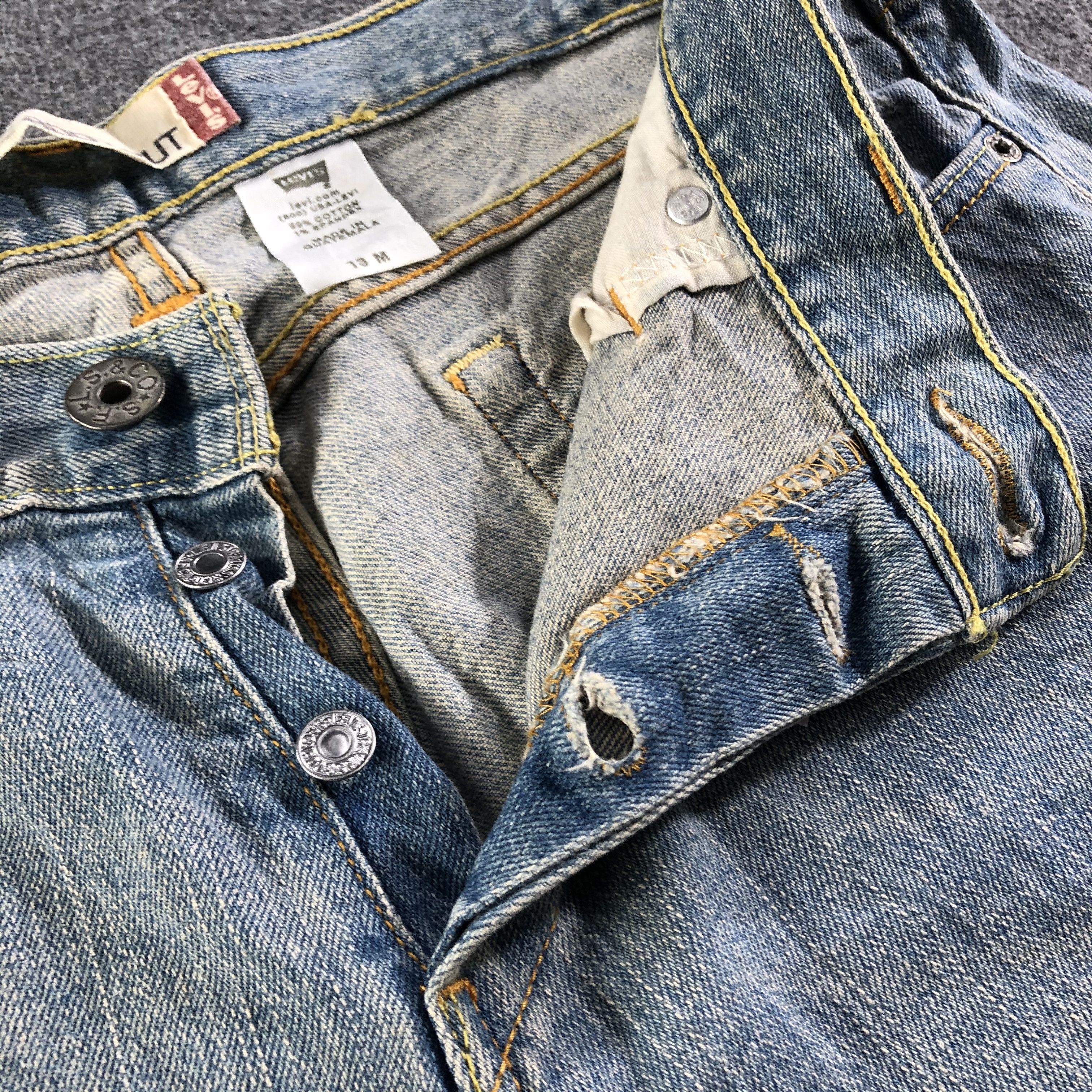 Levi's Vintage Levis 513 Jeans-J3042 Size US 37 - 8 Thumbnail