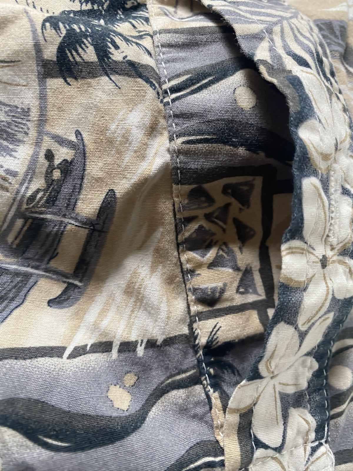 Vintage Vintage 80’s Hawaiian Beach Tribal Button Up Style Polo Size US XS / EU 42 / 0 - 7 Thumbnail