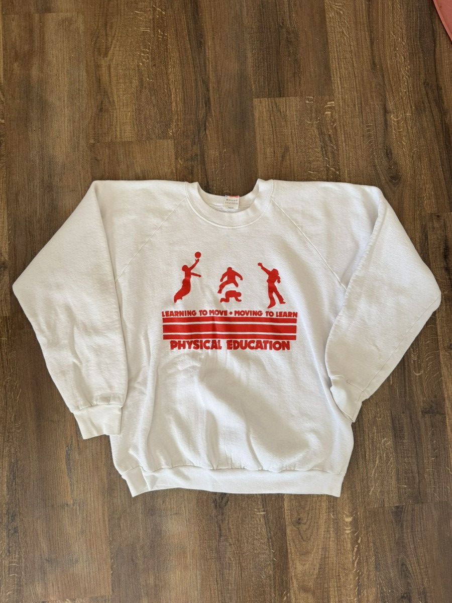 Fruit Of The Loom Vintage Physical Education Graphic Crewneck Size US M / EU 48-50 / 2 - 1 Thumbnail