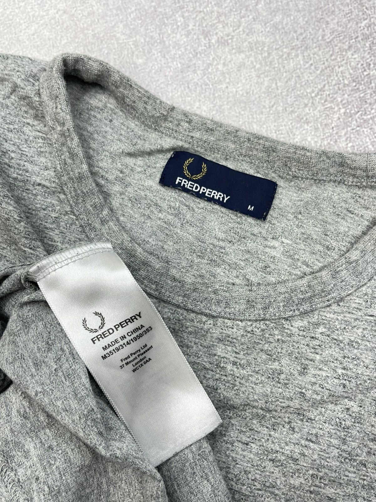 Fred Perry Vintage Fred Perry Basic Grey T Shirt Y2K Size M Size US M / EU 48-50 / 2 - 6 Thumbnail