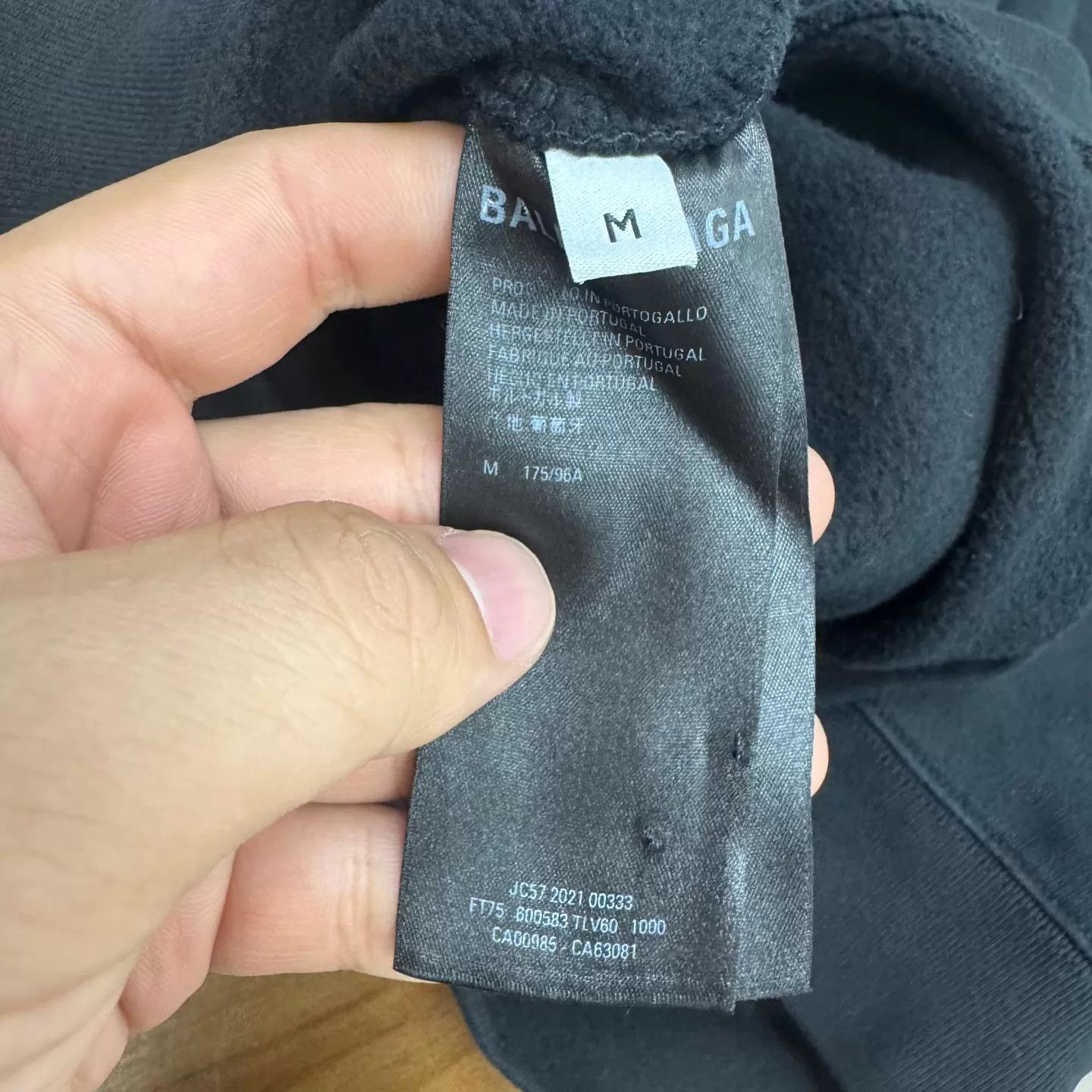 Balenciaga Balenciaga Manchester United Embroidered Hoodie M Size US M / EU 48-50 / 2 - 6 Thumbnail