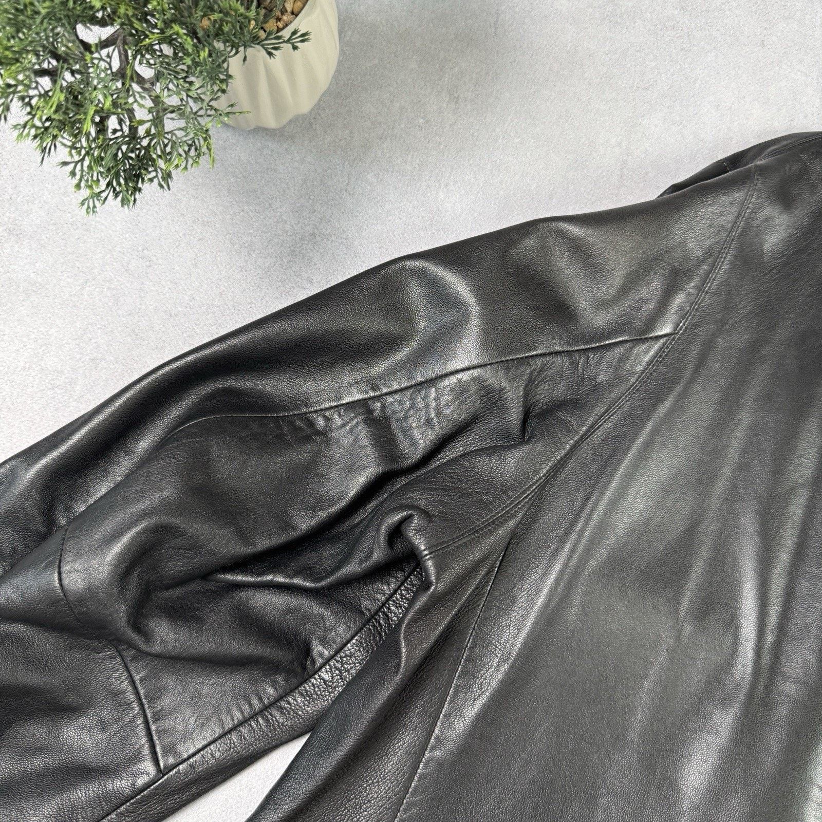 Hugo Boss Vintage Hugo Boss Leather Jacket Men Size 56 Black Size US XL / EU 56 / 4 - 15 Thumbnail