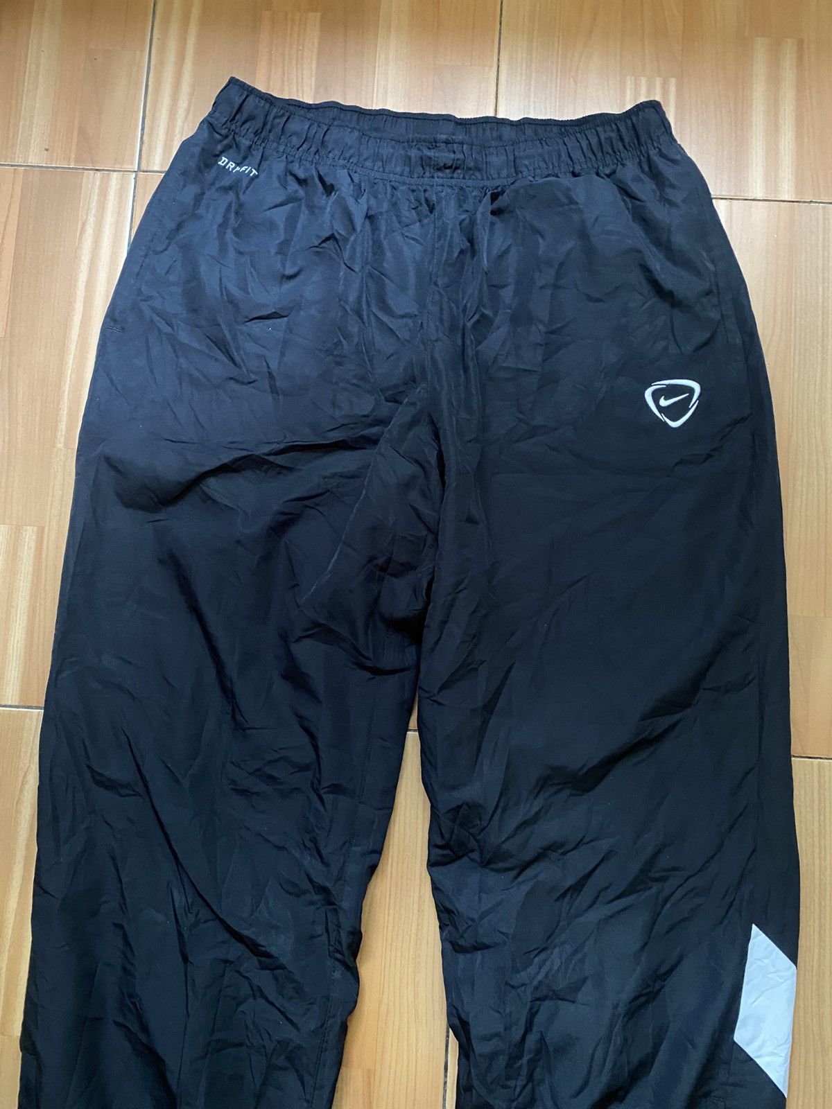 Nike Nike Dri- Fit black track pants small logo Size US 40 / EU 56 - 3 Thumbnail