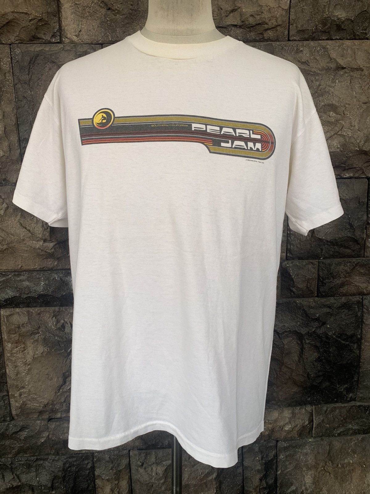 Band Tees × Vintage Vintage 90s Pearl Jam Los Angeles Tour Rock Band T shirt Size US L / EU 52-54 / 3 - 1 Thumbnail