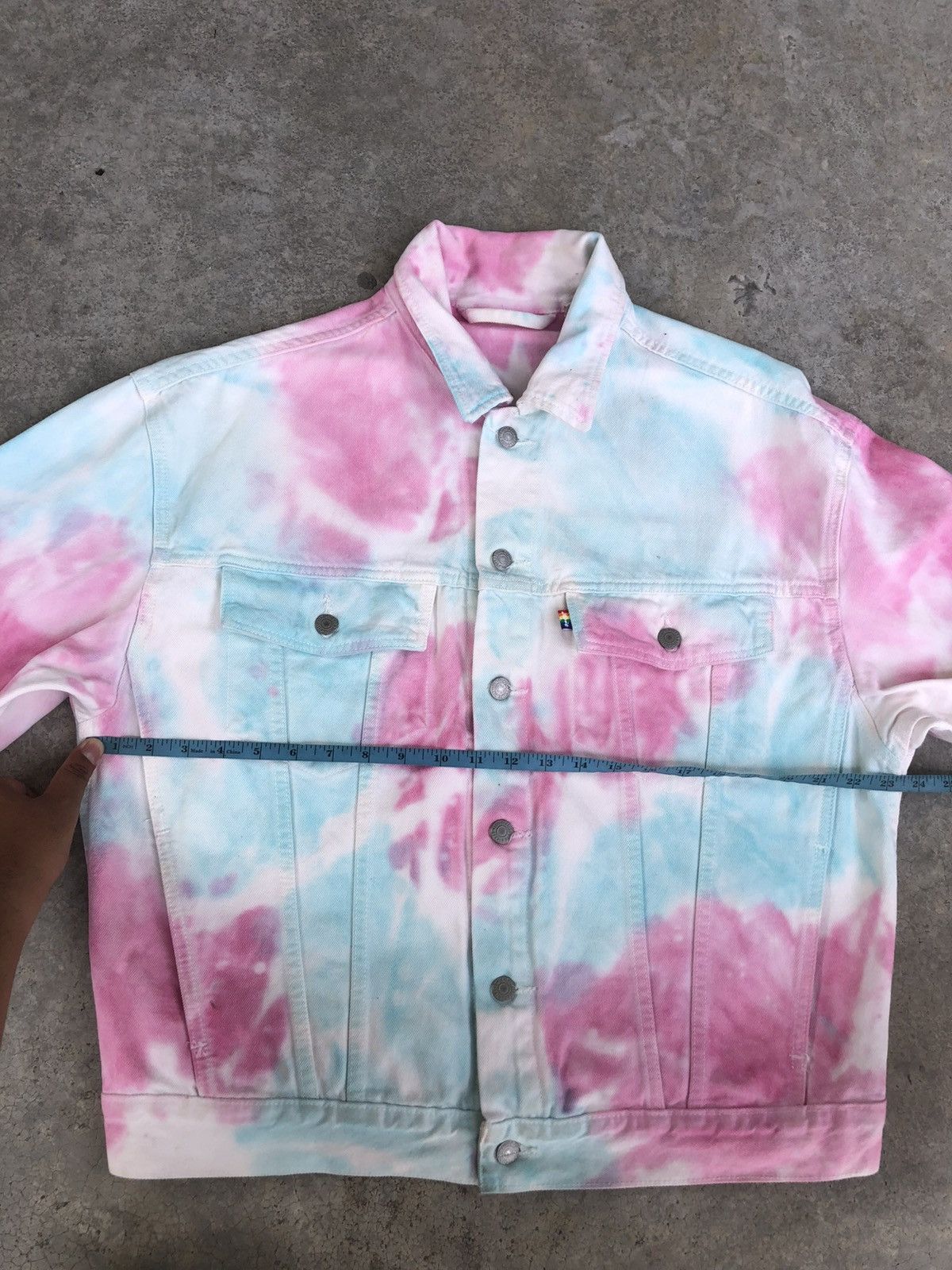 Levi's Levi’s Rainbow Embroidered Denim Jacket Size US M / EU 48-50 / 2 - 22 Thumbnail