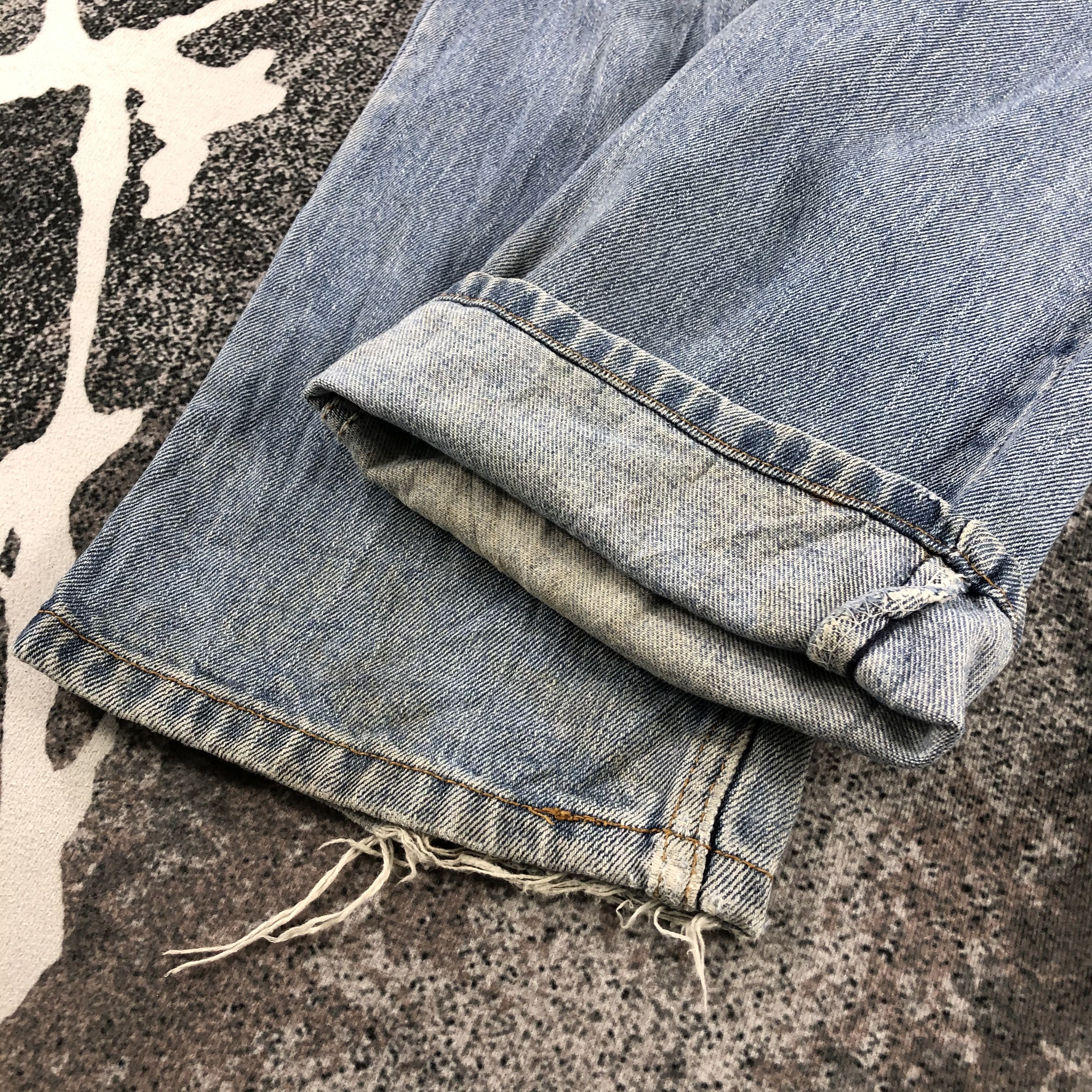 Levi's Vintage Levis 505 Jeans Faded Blue Denim KJ1120 Size US 33 - 7 Thumbnail