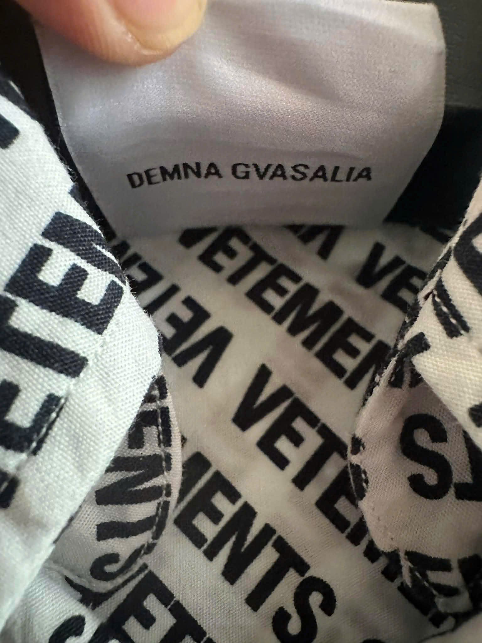 Vetements SHIRT VETEMENS Size US M / EU 48-50 / 2 - 8 Thumbnail
