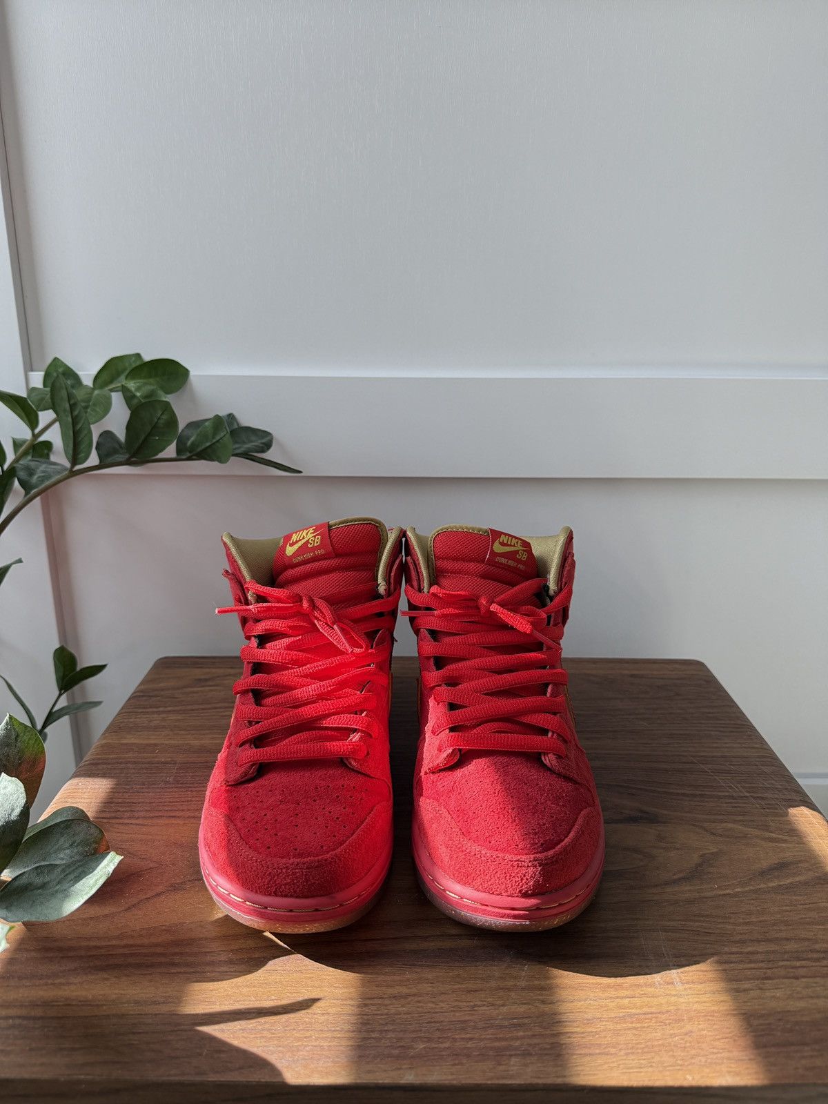 Nike SB Nike SB Dunk High CNY Size US 9.5 / EU 42-43 - 3 Thumbnail