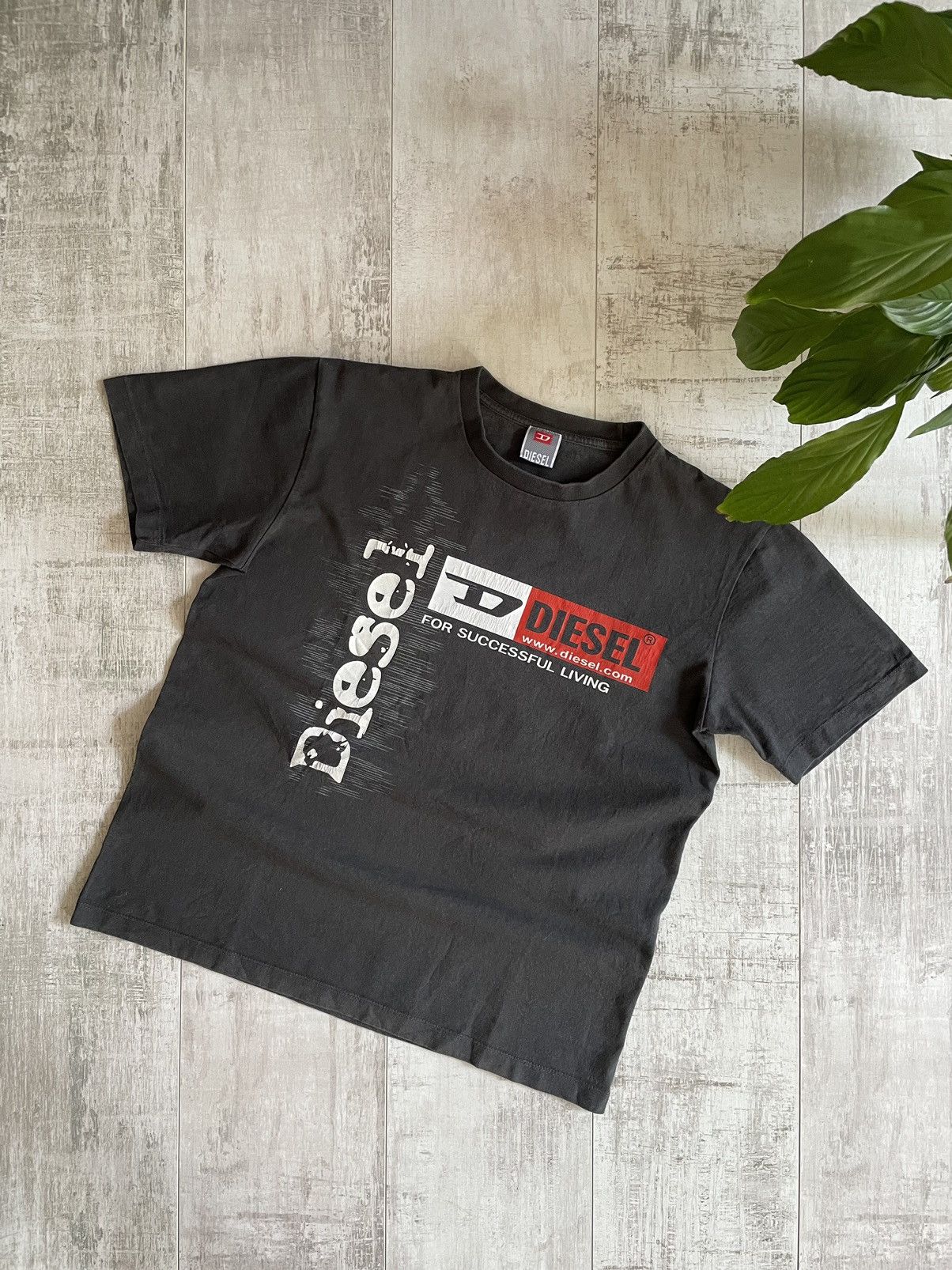 Diesel × Vintage Vintage Y2K Diesel T Shirt Big Logo Size US L / EU 52-54 / 3 - 1 Thumbnail