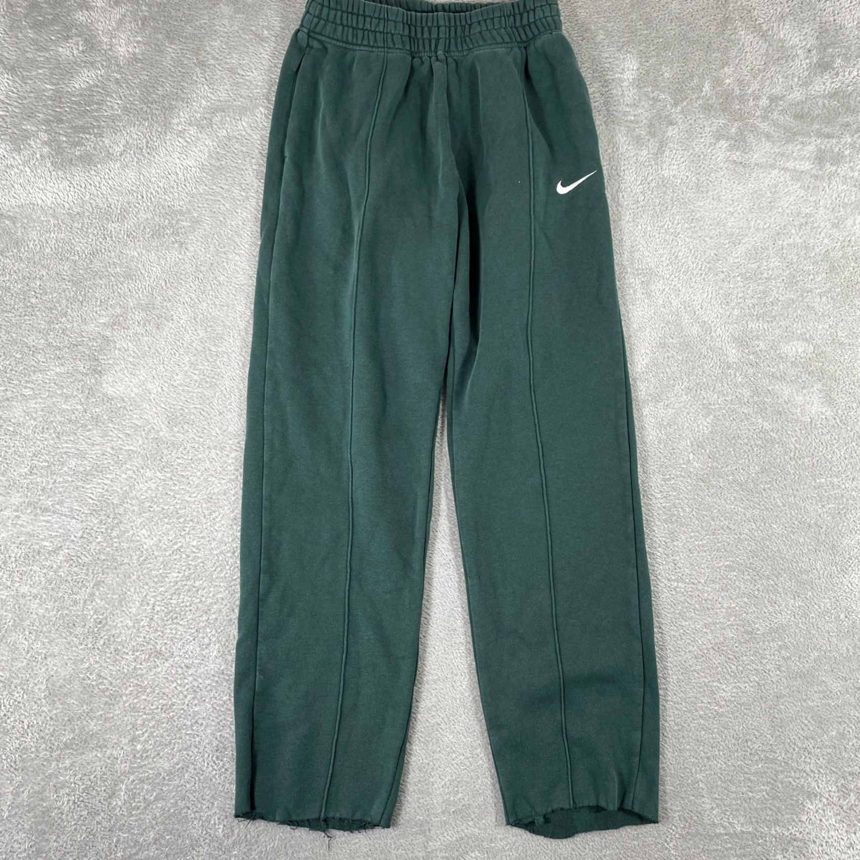 Nike Nike Sweatpants Women XS Green Elastic Waist Raw Hem Gym Running Sweatpants Size 26" / US 2 / IT 38 - 2 Thumbnail