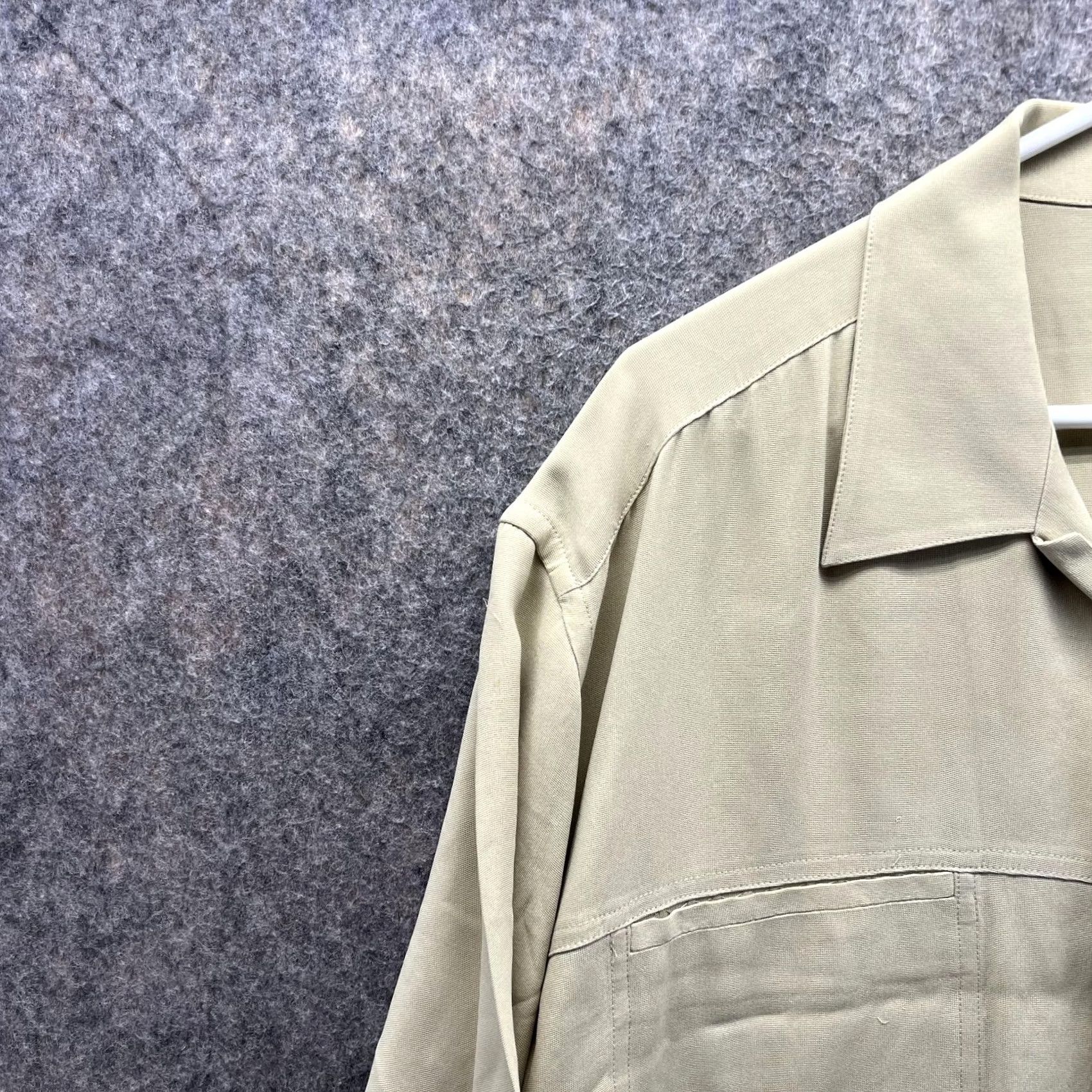 Vintage VINTAGE Jhane Barnes Shirt Men L Khaki Casual Tan Beige Button Down Preppy Silk Size US L / EU 52-54 / 3 - 3 Thumbnail