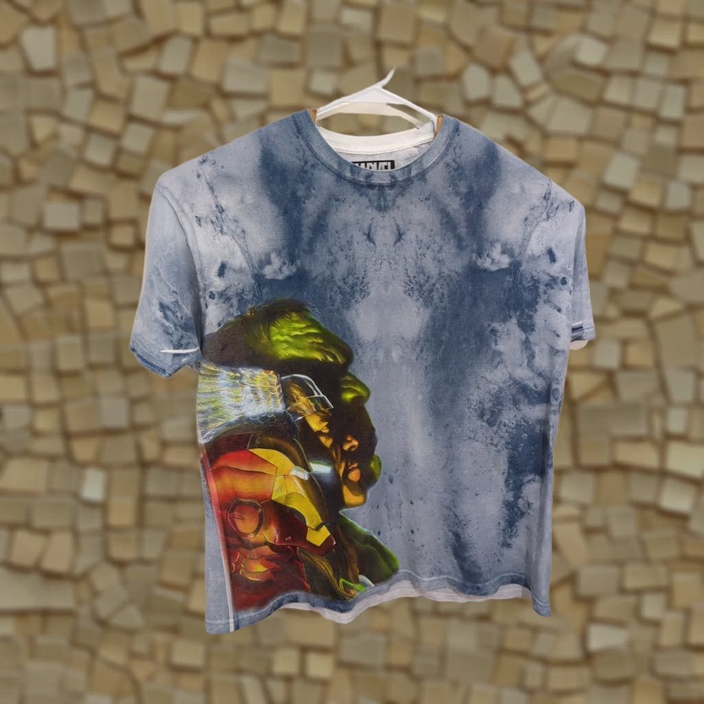 Vintage VINTAGE Marvel Avengers T-Shirt 2XL Blue Tie Dye Iron Man Thor Hulk Profiles Shirt Mens Regular Short Sleeve Graphic Print Marvel Universe Size US XXL / EU 58 / 5 - 1 Thumbnail