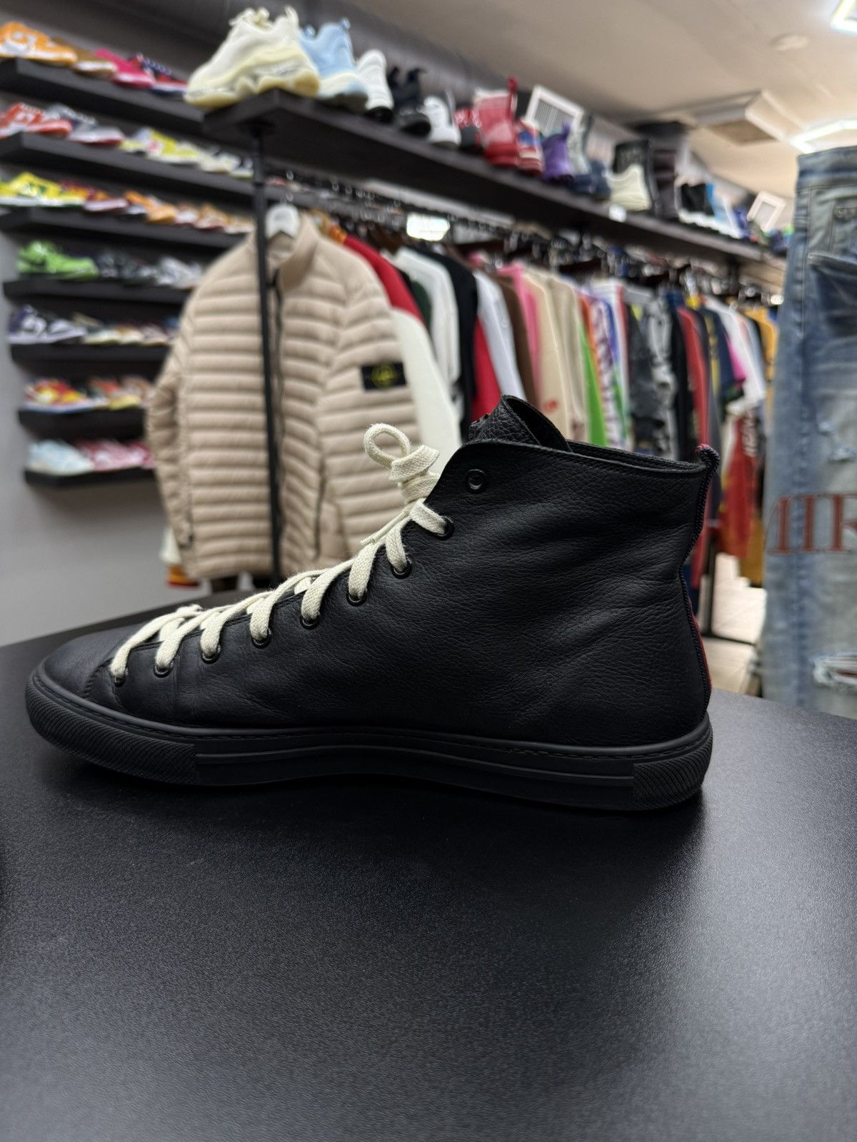 Gucci Gucci Men's Black Blind For Love Leather High Top Sneaker Size US 11 / EU 44 - 16 Thumbnail