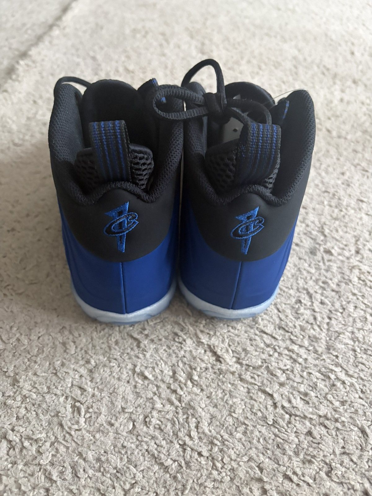 Nike Nike Foamposite Royal Size US 6.5 / EU 39-40 - 4 Thumbnail
