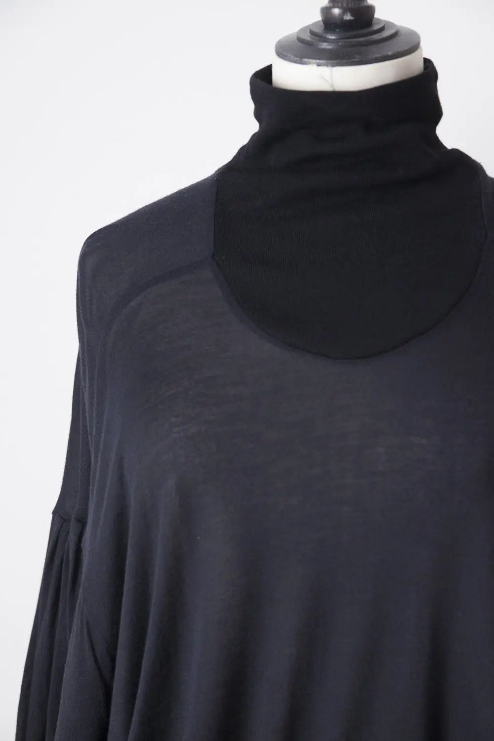 Balenciaga AW02 turtleneck sweater Size XS / US 0-2 / IT 36-38 - 2 Thumbnail