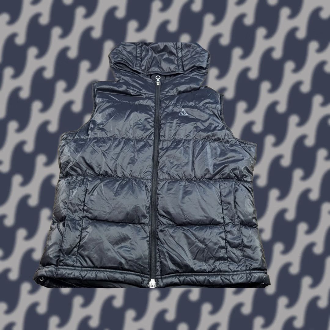 Nike Nike ACG Vest Womens Size M Hooded Full Zip Black Down 550 Gilet Puffer Jacket Core Nylon Polyester Sleeve: Sleeveless Size M / US 6-8 / IT 42-44 - 1 Thumbnail