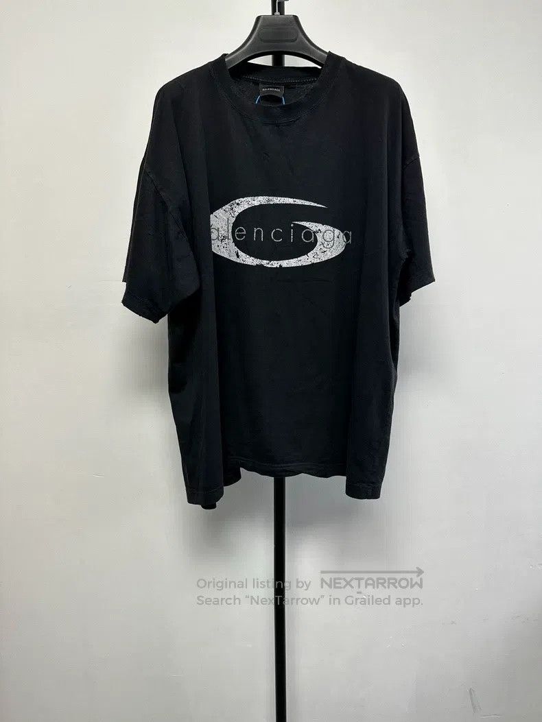 Balenciaga Balenciaga Logo Loose Round Neck Short Sleeve Size US S / EU 44-46 / 1 - 1 Thumbnail