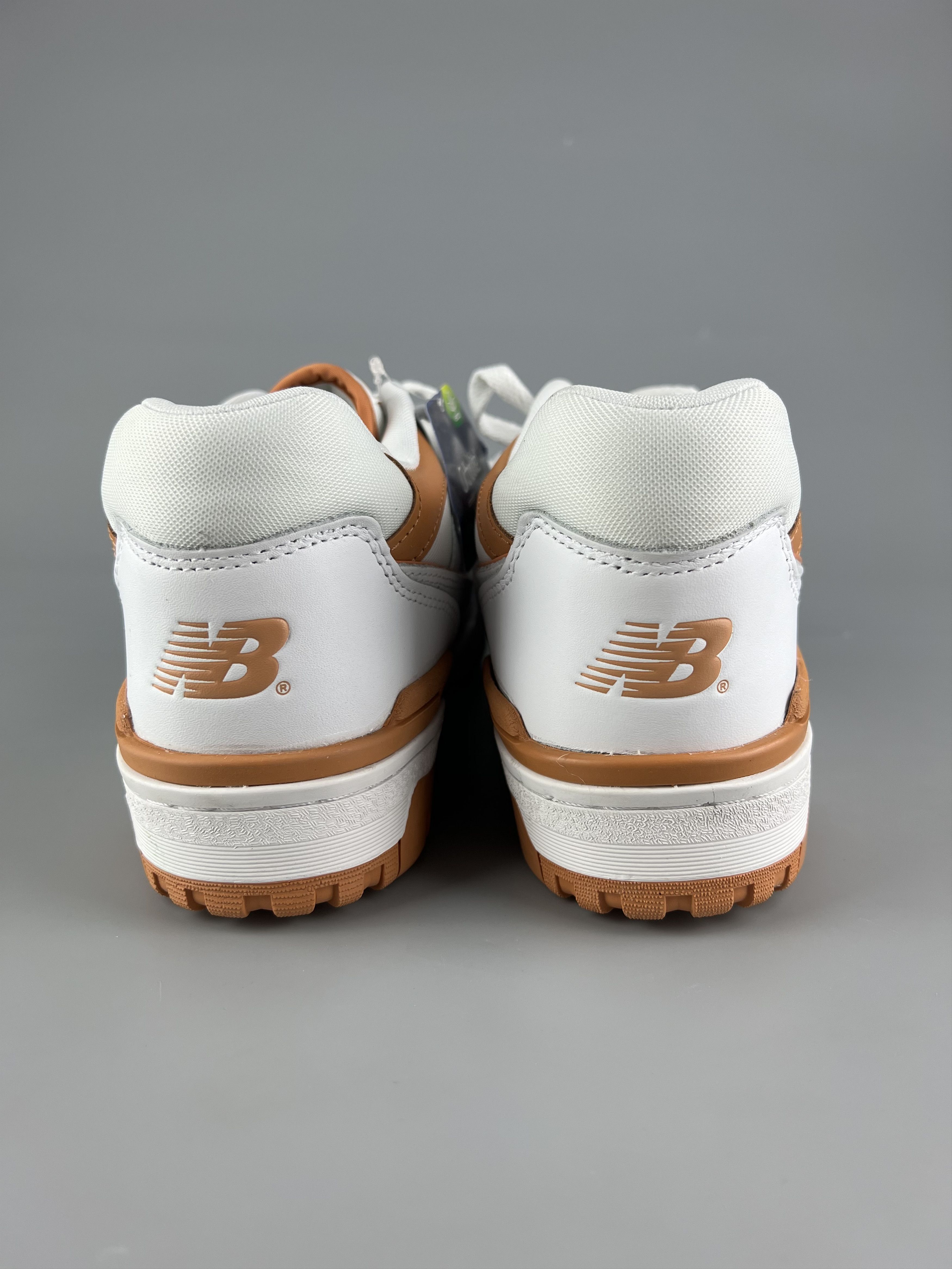 New Balance New Balance 550 Men's Sneakers Size US10.5 Size US 10.5 / EU 43-44 - 3 Thumbnail