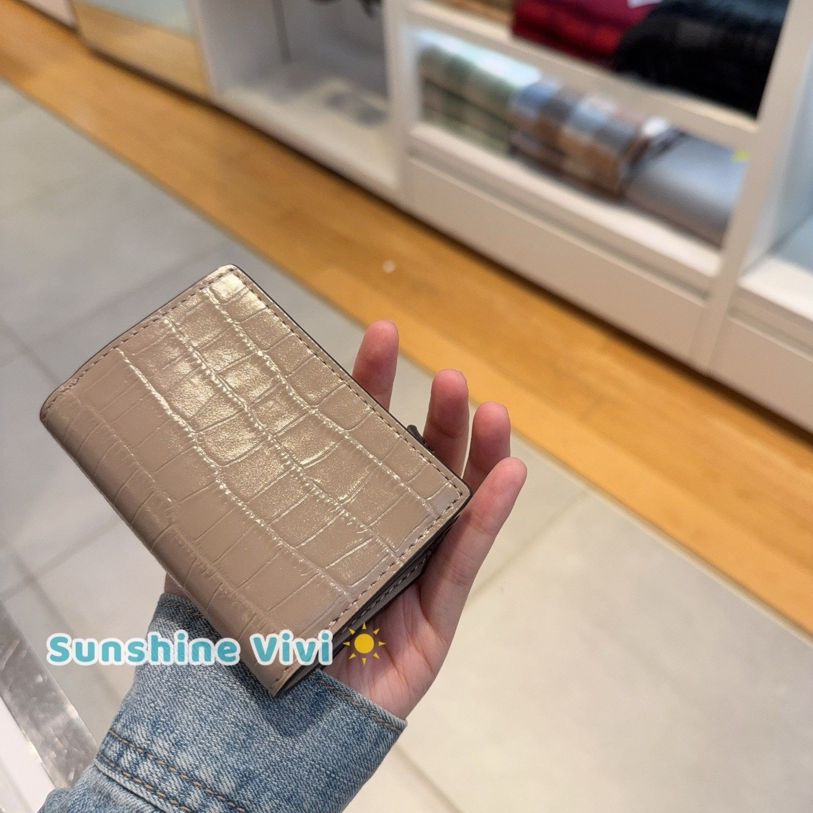 Coach NWT COACH Crocodile Embossed Leather 3-fold Wallet CU914 Size ONE SIZE - 3 Thumbnail