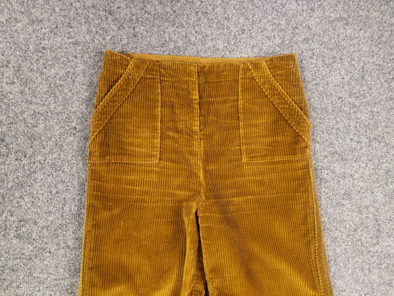 Burberry Burberry Yellow Corduroy Trousers Patch Pockets Baggy Pants Size 30" / US 8 / IT 44 - 7 Thumbnail