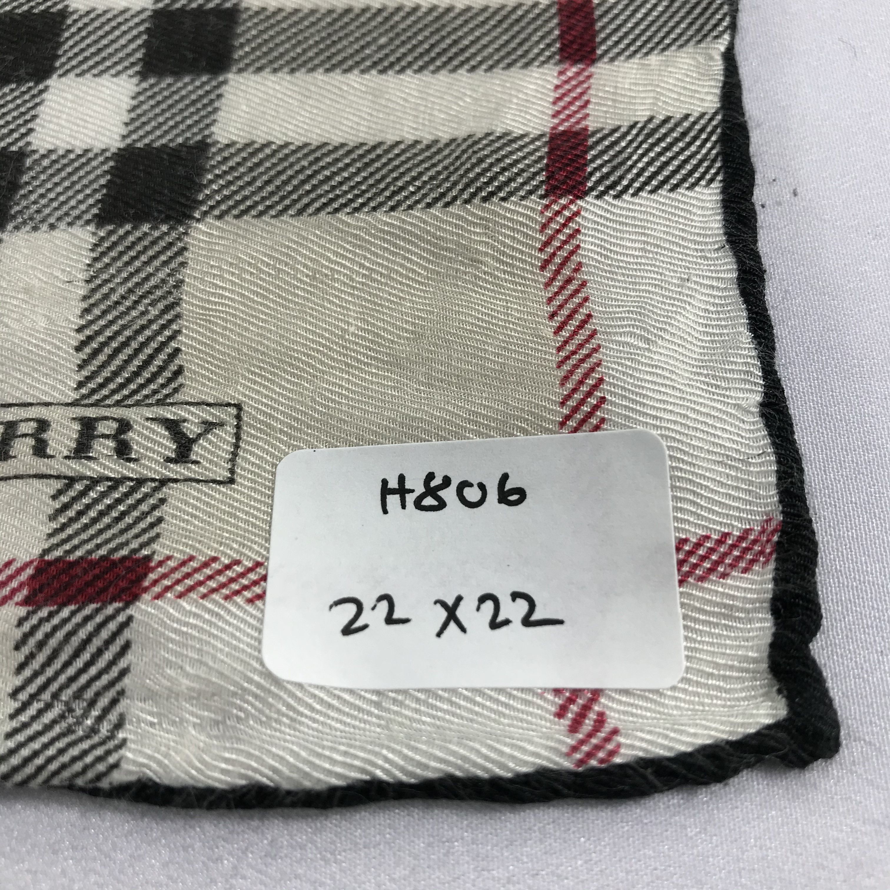 Burberry Burberry Nova Check Handkerchief Neckerchief Bandana H806 Size ONE SIZE - 8 Thumbnail