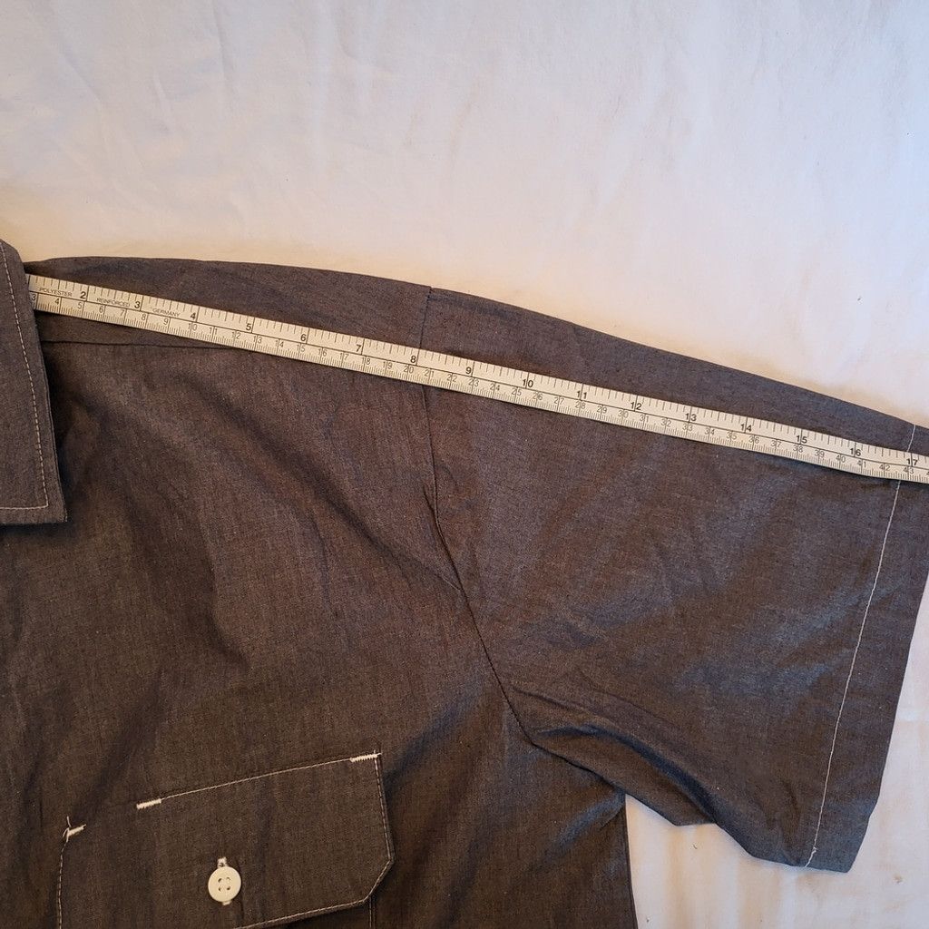 Dickies NWOT Dickies Navy Chambray Button-Up Short Sleeve Shirt, Med Size US M / EU 48-50 / 2 - 7 Thumbnail