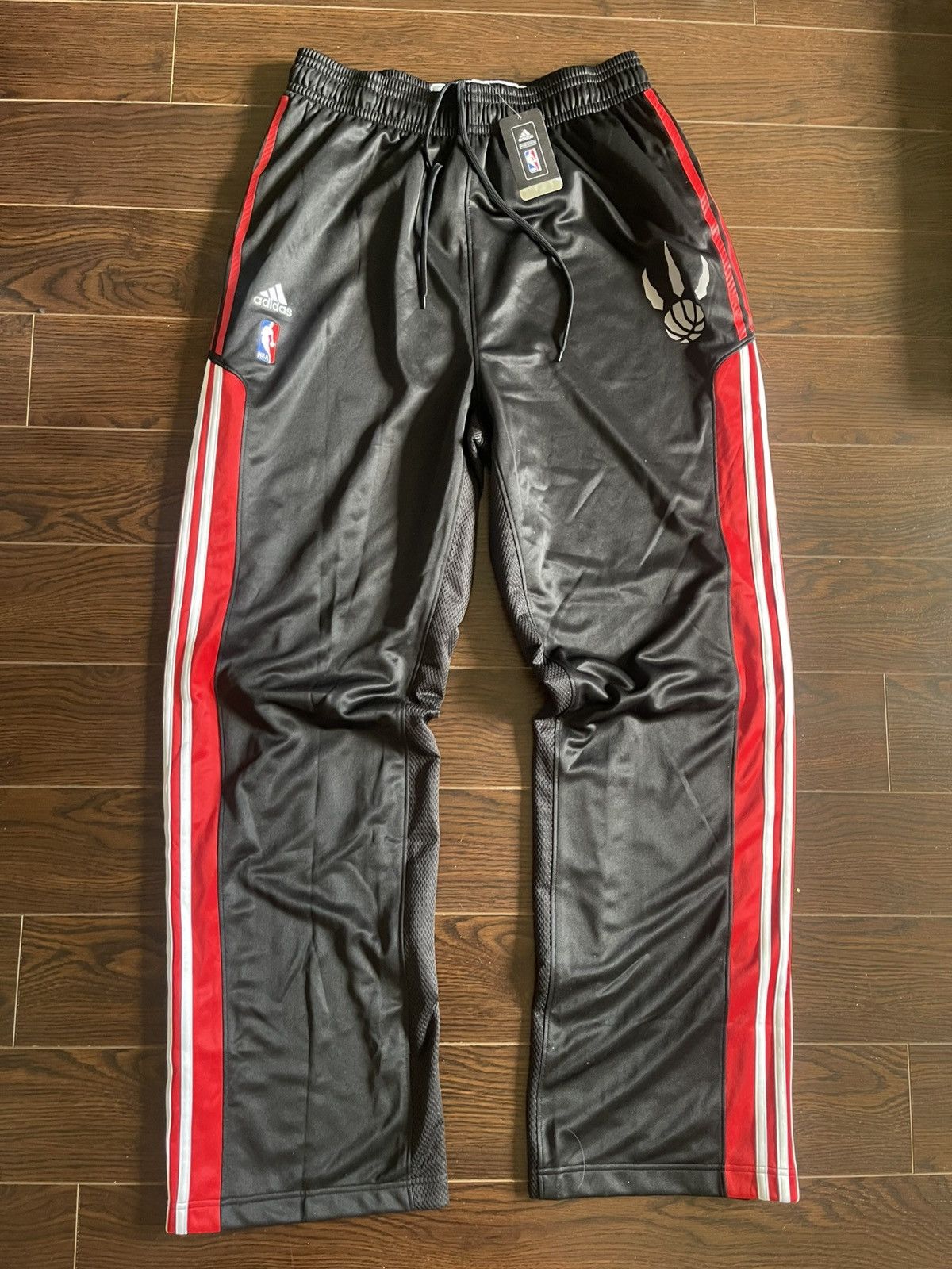 Adidas Adidas X NBA Raptors Track Pants Size US 30 / EU 46 - 1 Thumbnail