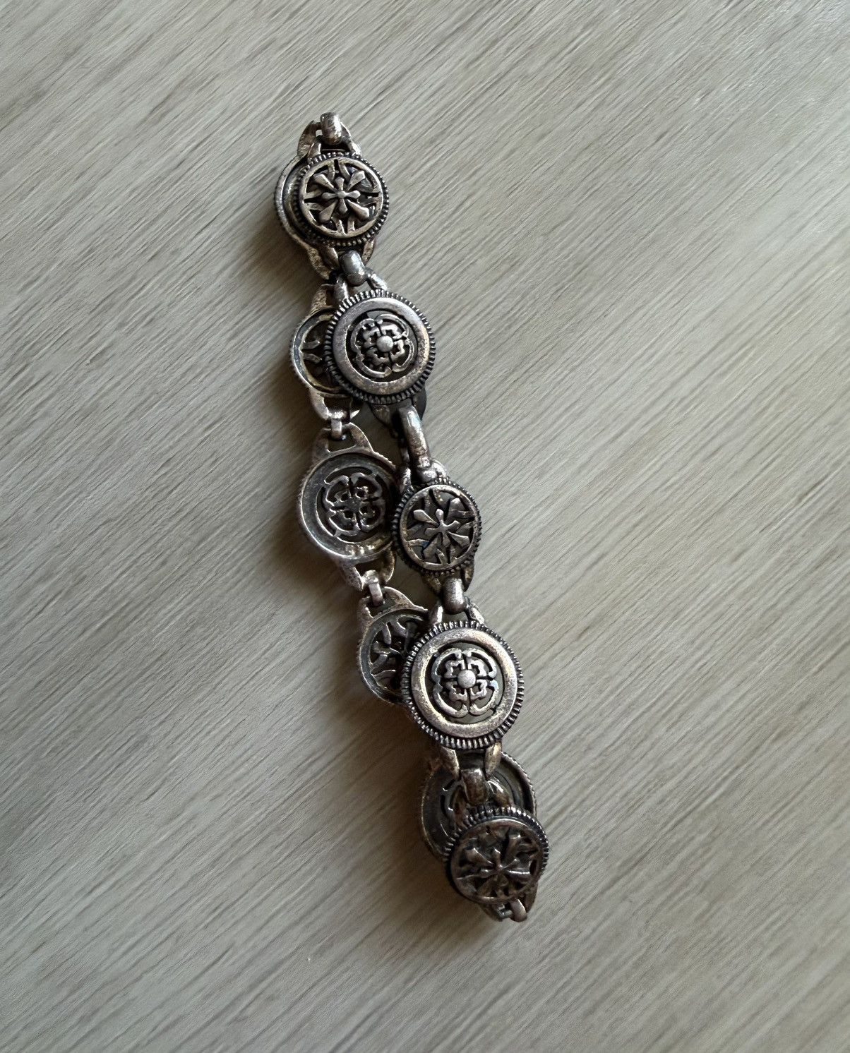 Vintage Vintage Sterling Silver Circle Link Bracelet Concha / Shield Size ONE SIZE - 4 Thumbnail