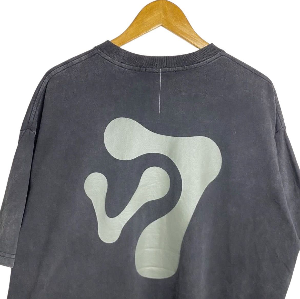 Vuja De Vuja De Case Study T-shirt Size US L / EU 52-54 / 3 - 4 Thumbnail