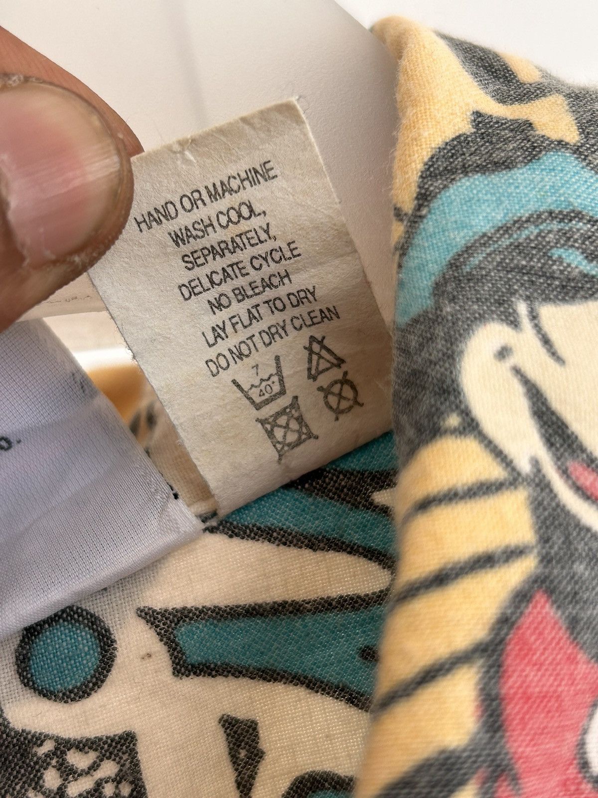 Disney 80s mickey overprint button up shirt Size US L / EU 52-54 / 3 - 7 Thumbnail
