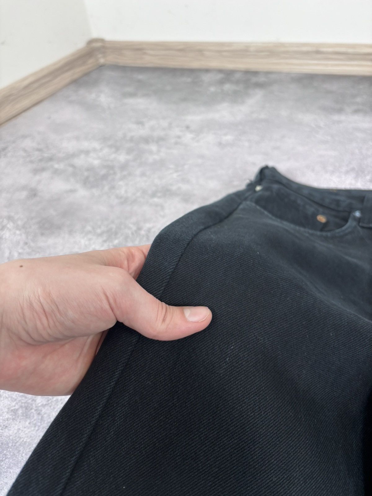 Levi's Vintage Levi’s 501 Men’s Black Denim Jeans USA Straight Size US 33 - 14 Thumbnail