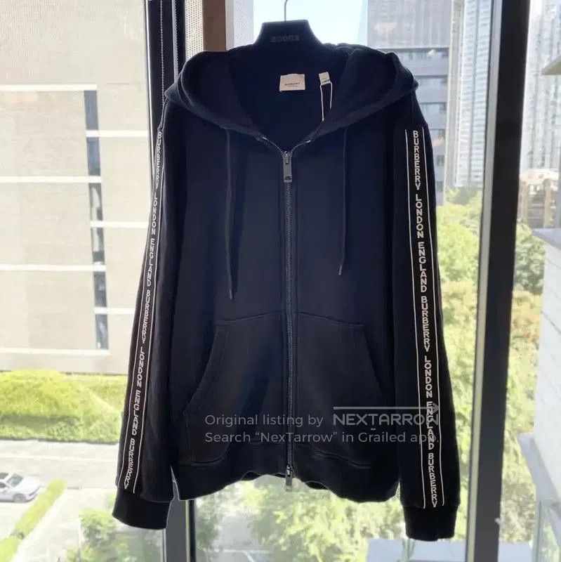 Burberry Burberry Black Cotton Women's Jacket. Size S / US 4 / IT 40 - 1 Thumbnail