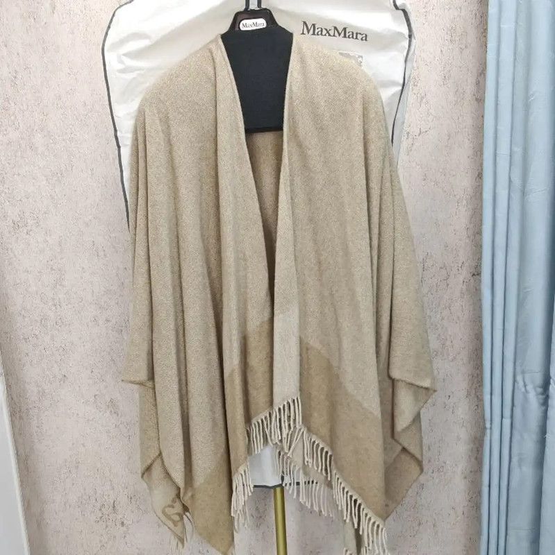 Max Mara MaxMara Beige Wool Long Coat for Women 0089 Size XL / US 12-14 / IT 48-50 - 1 Thumbnail
