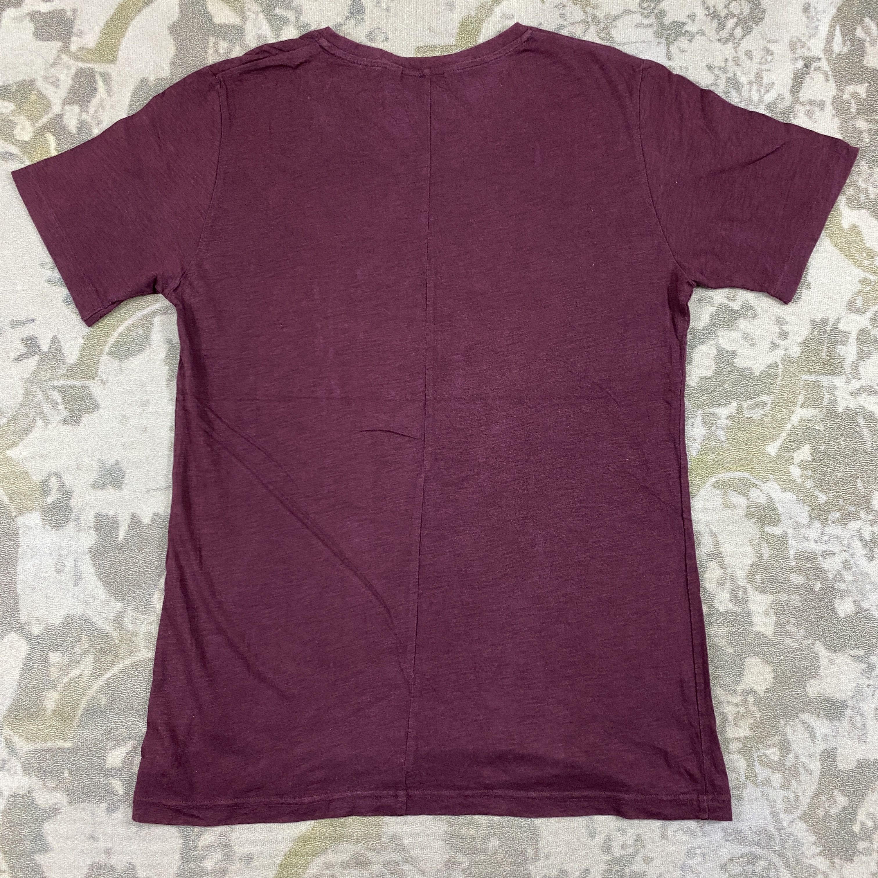 Undercover Undercover Uniqlo Large Tee -D067 Size US L / EU 52-54 / 3 - 2 Thumbnail