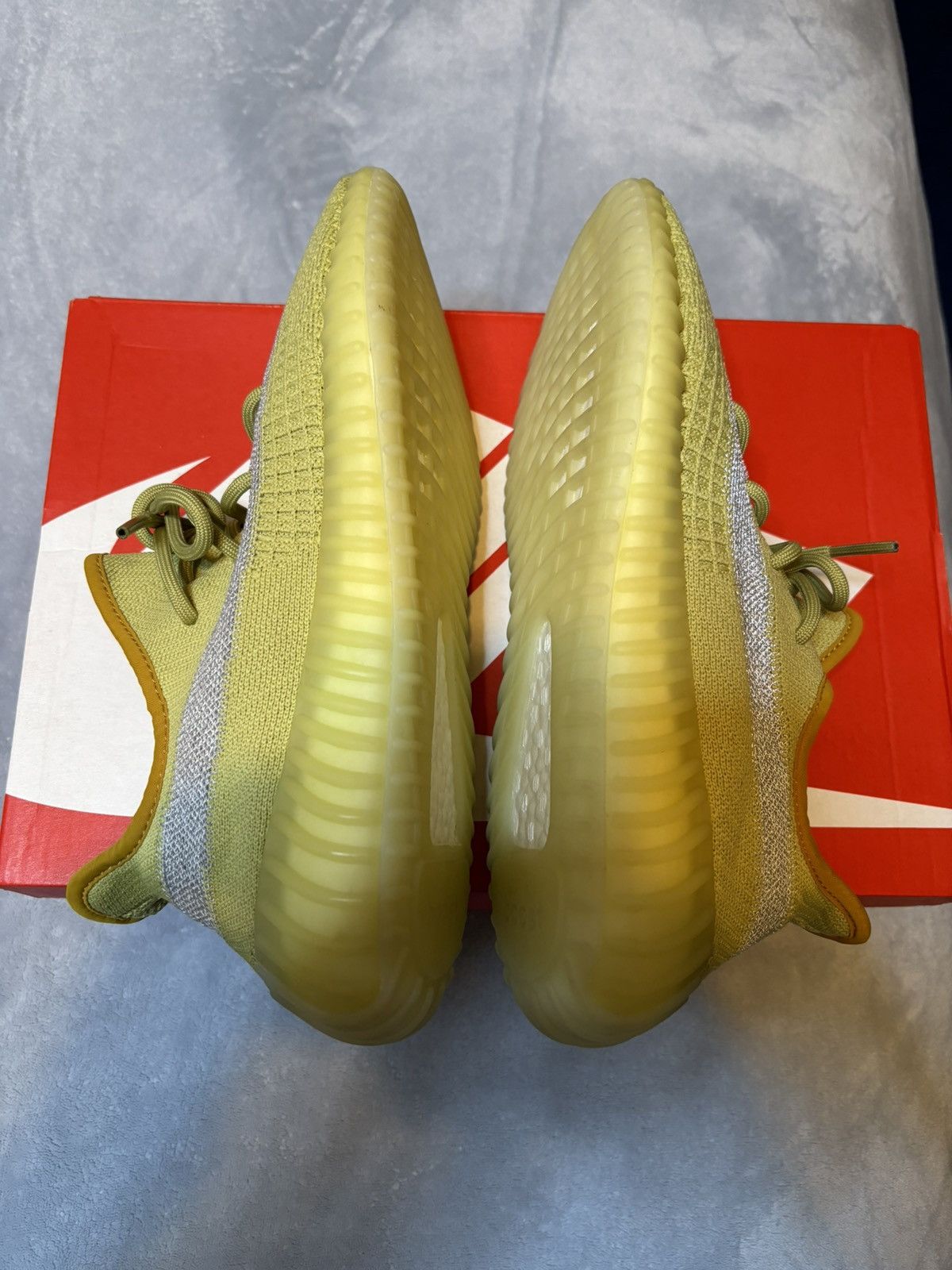 Adidas Adidas Yeezy Boost 350 V2 Marsh 2020 Size 9 Size US 9 / EU 42 - 3 Thumbnail
