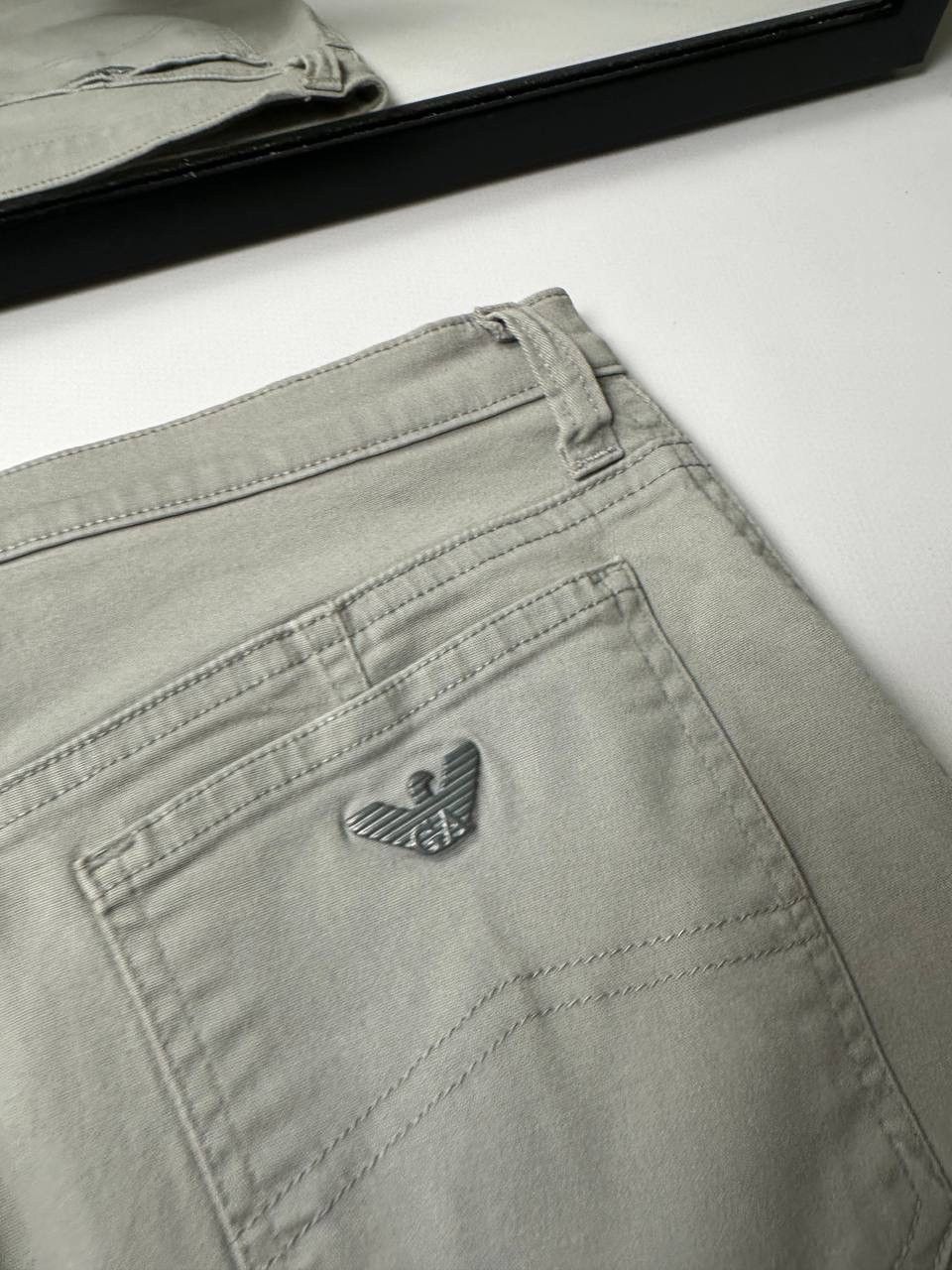 Giorgio Armani Giorgio Armani Jeans Gray Baggy Japanese Metal logo Size US 31 - 10 Thumbnail