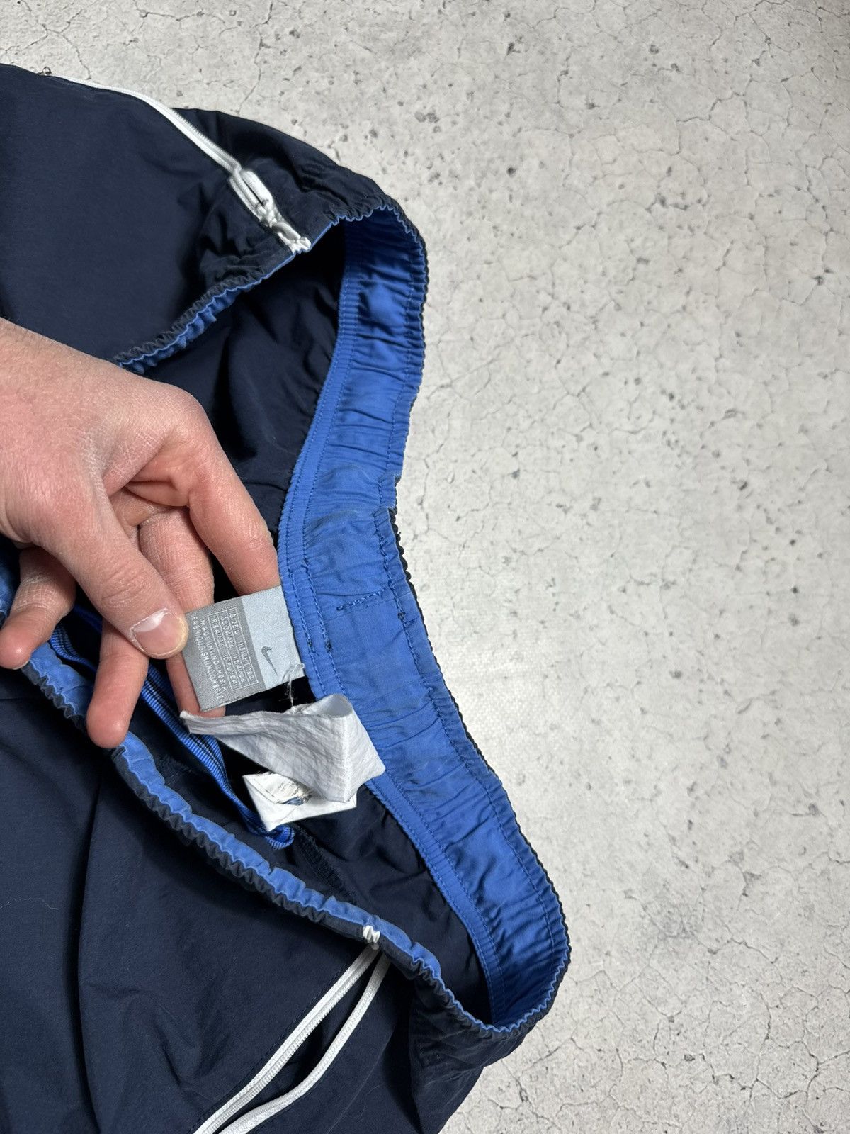 Nike Nike Vintage Nylon Baggy Track Pants Swoosh Drill TN Size US 34 / EU 50 - 4 Thumbnail