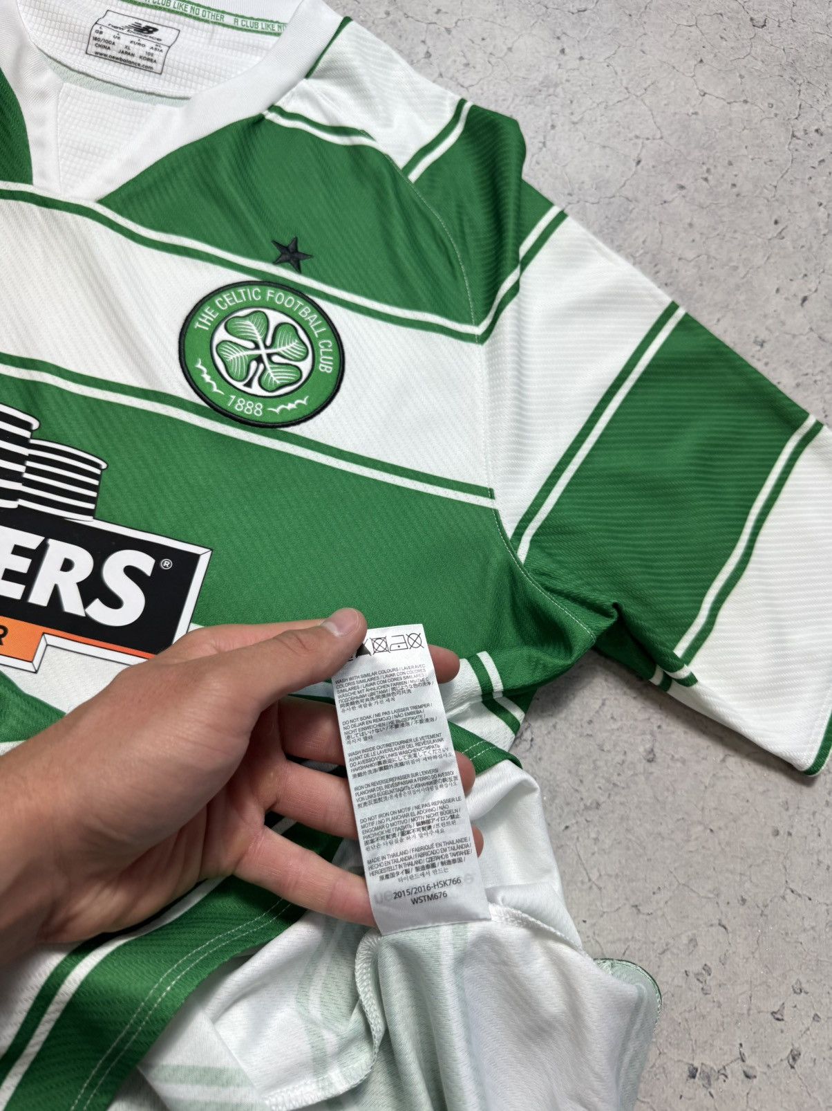 New Balance New Balance FC Celtic 2015/2016 Vintage Soccer Jersey Size US L / EU 52-54 / 3 - 10 Thumbnail