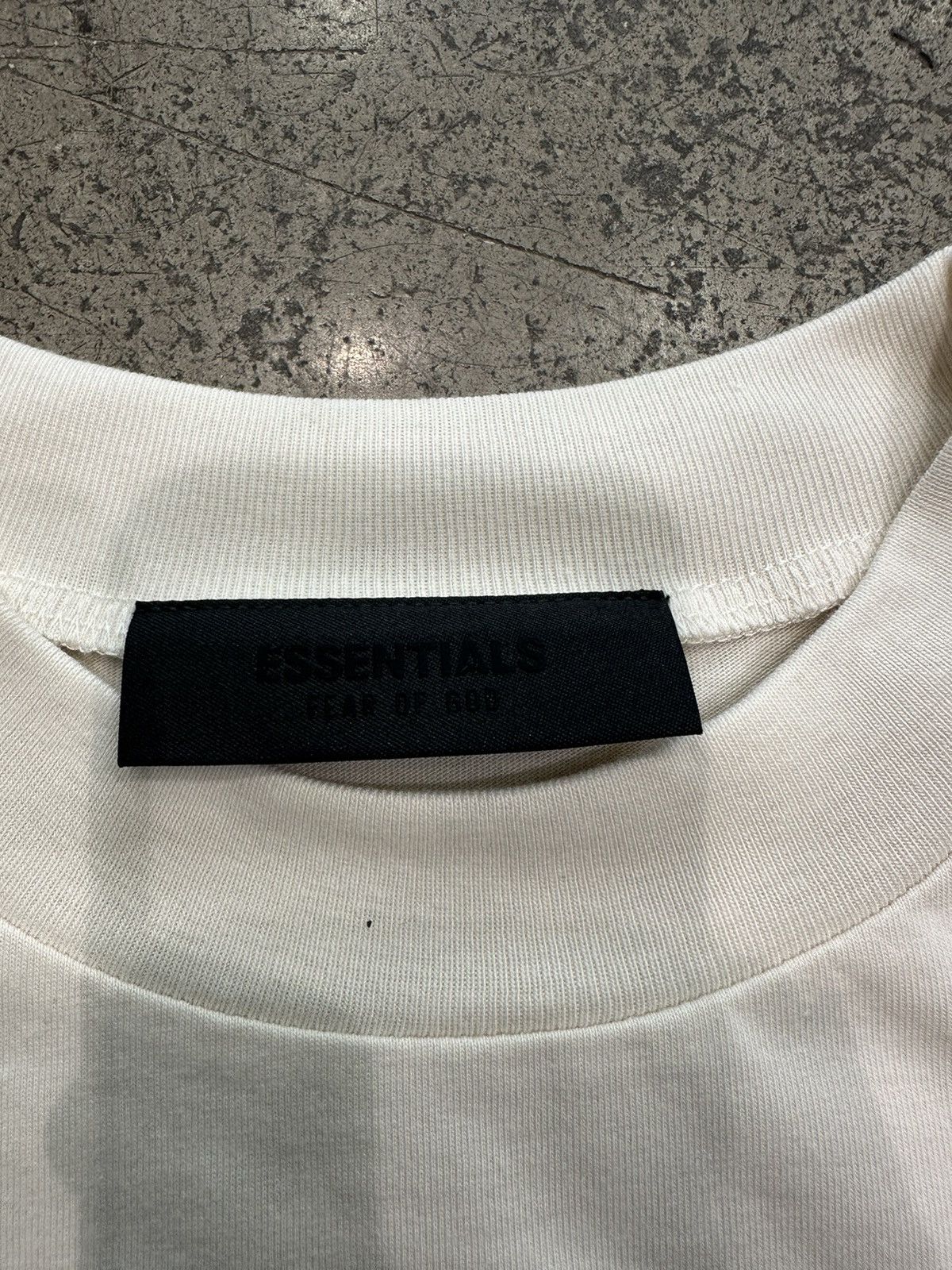 Essentials ESSENTIALS - Jersey L/S T-Shirt Shell Size US M / EU 48-50 / 2 - 3 Thumbnail