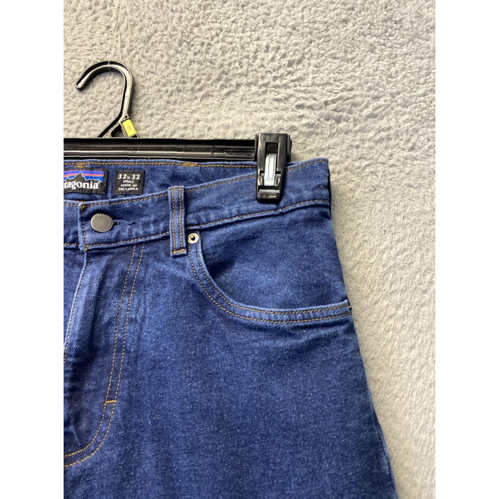 Patagonia Patagonia Jeans Pants Mens 32x32 Blue Denim / 0131 Jeans Flat Front Regular Fit 5-Pocket Cotton Denim Blue Handcrafted? Size US 32 / EU 48 - 3 Thumbnail