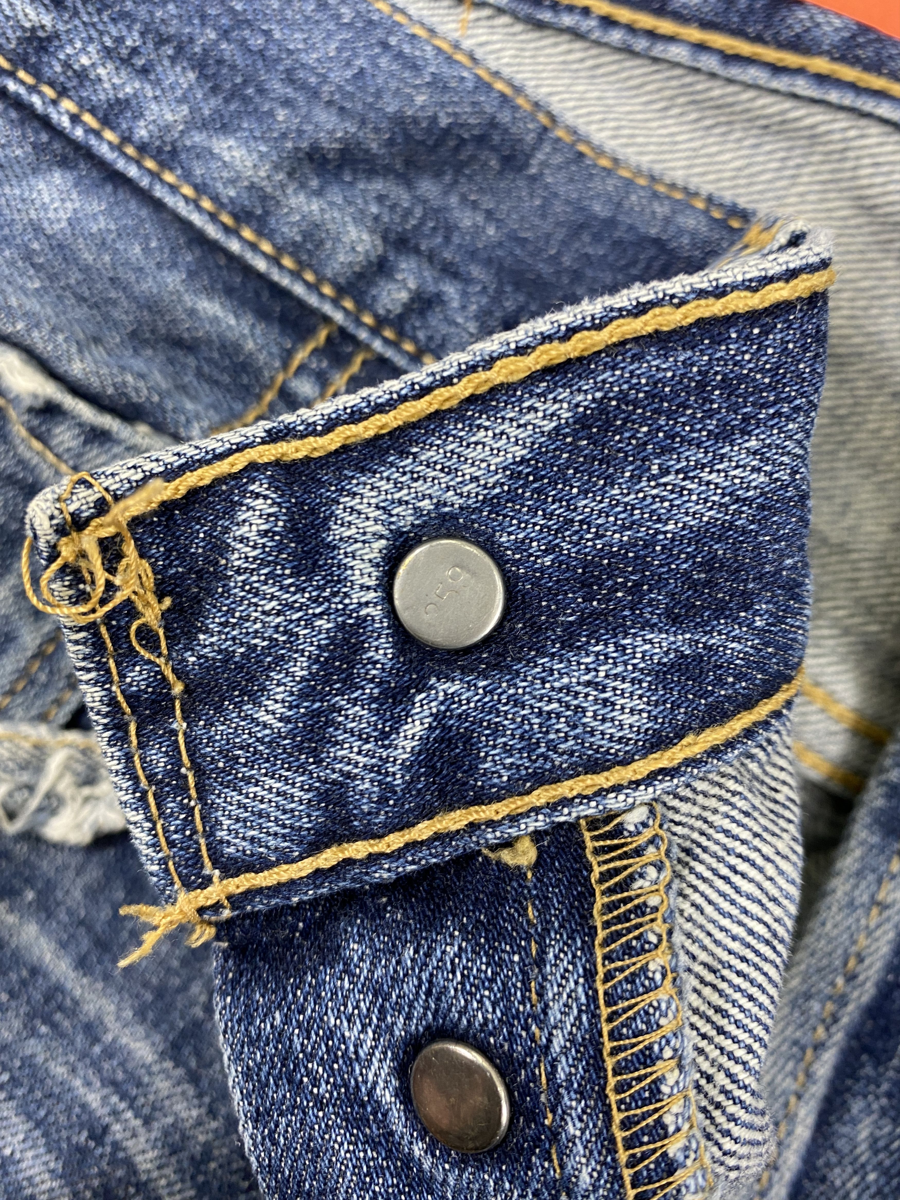 Levi's Vintage Levi's 501 Distressed Jeans 33x29.5 Denim - JN3870 Size US 33 - 7 Thumbnail