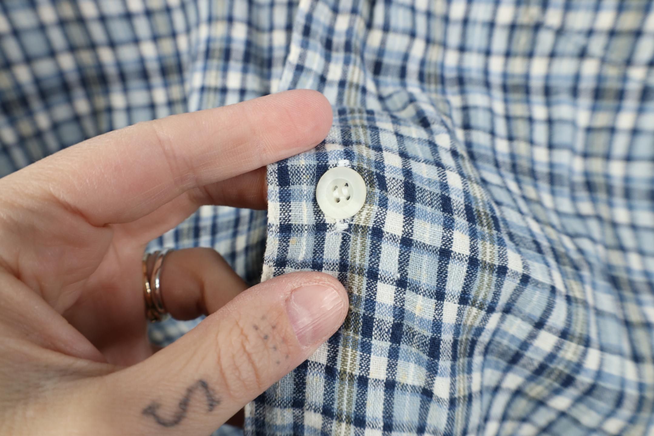 Vintage Vintage 90s Streetwear Looped Collar Button Shirt Plaid Size US L / EU 52-54 / 3 - 7 Thumbnail