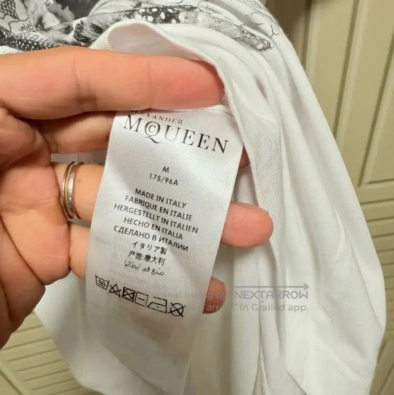 Alexander McQueen Alexander McQueen Summer White Graphic T-Shirt . Size US S / EU 44-46 / 1 - 6 Thumbnail