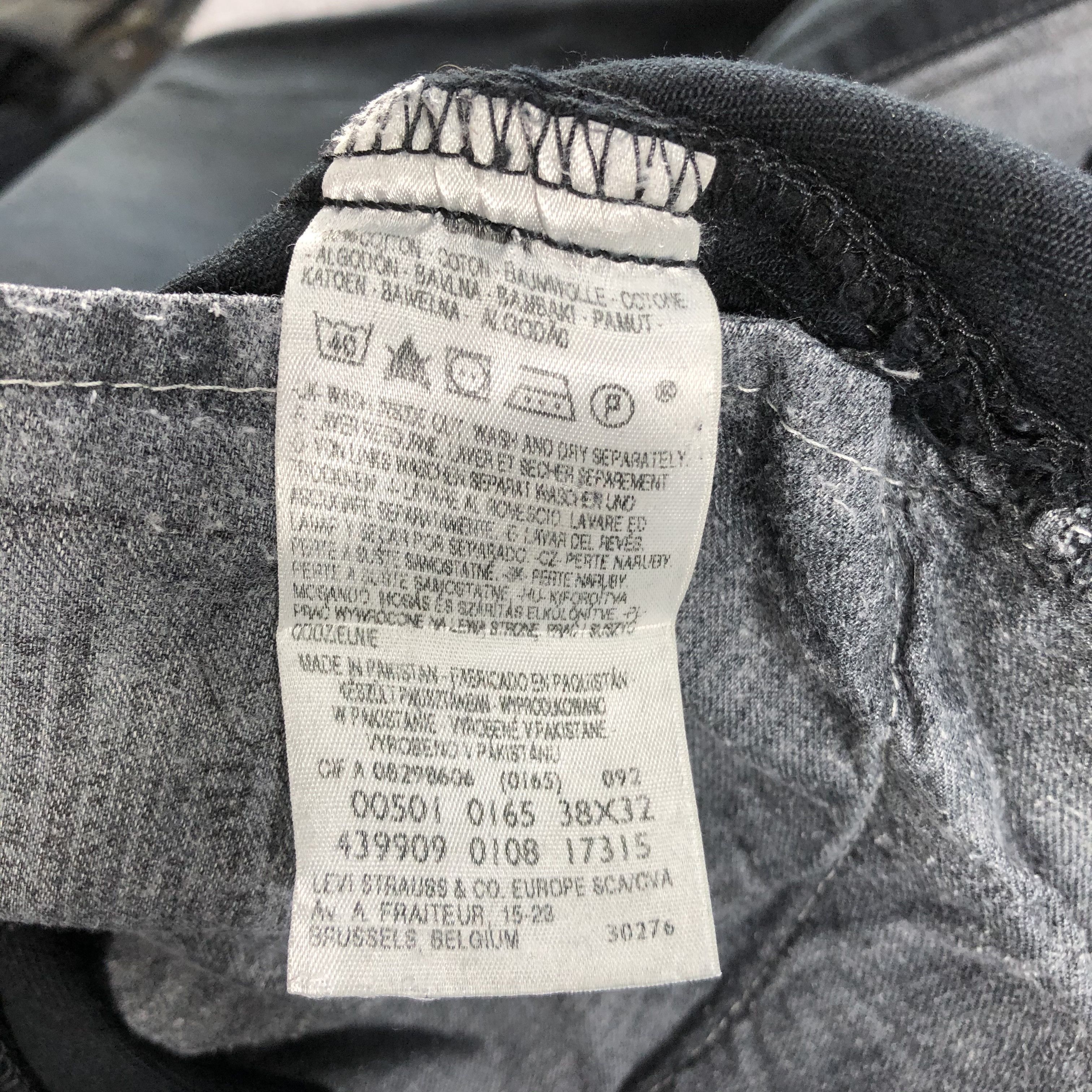 Levi's Vintage 90s Distress Levis 501 Jeans-J1398 Size US 40 / EU 56 - 10 Thumbnail
