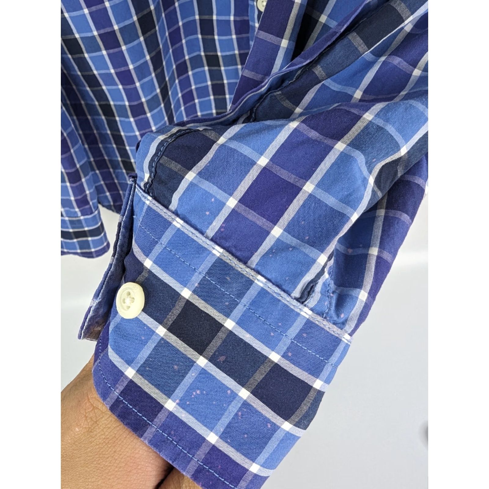 Banana Republic VINTAGE: No Banana Republic Soft Wash Slim Fit Button Shirt Mens XL Blue Plaid (Defect) Button-Up Shirt Mens XL Blue Plaid N/A Size US XL / EU 56 / 4 - 4 Thumbnail