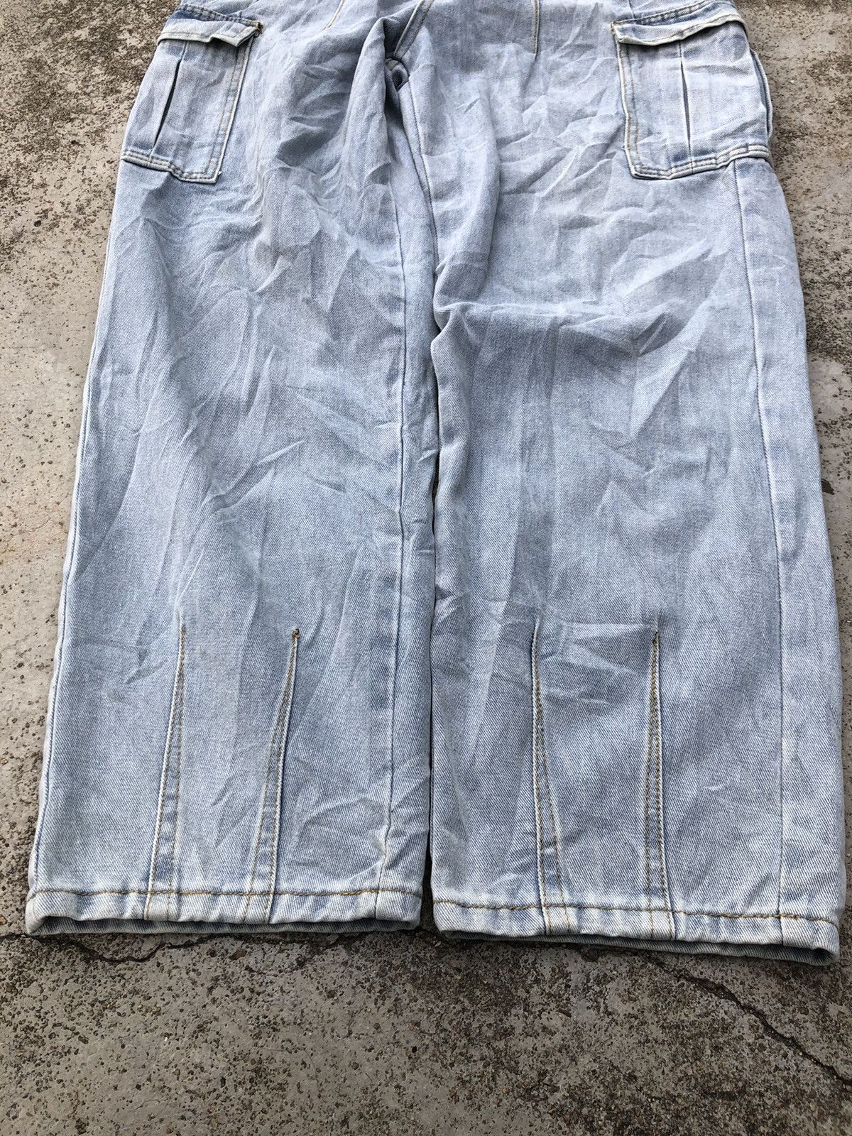 Hypebeast BAGGY⚡️⚡️LITE BLUE CARGO SIX POCKET JEANS Size US 28 / EU 44 - 5 Thumbnail