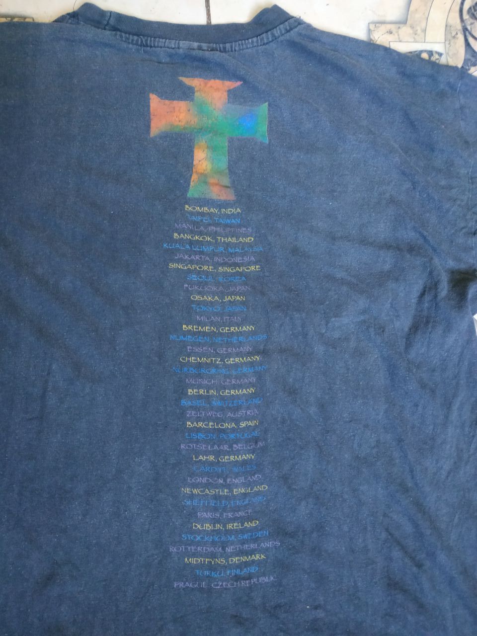Vintage Vintage 90s Bon Jovi Cross Road Tour Tee XL Faded Size US XL / EU 56 / 4 - 18 Thumbnail