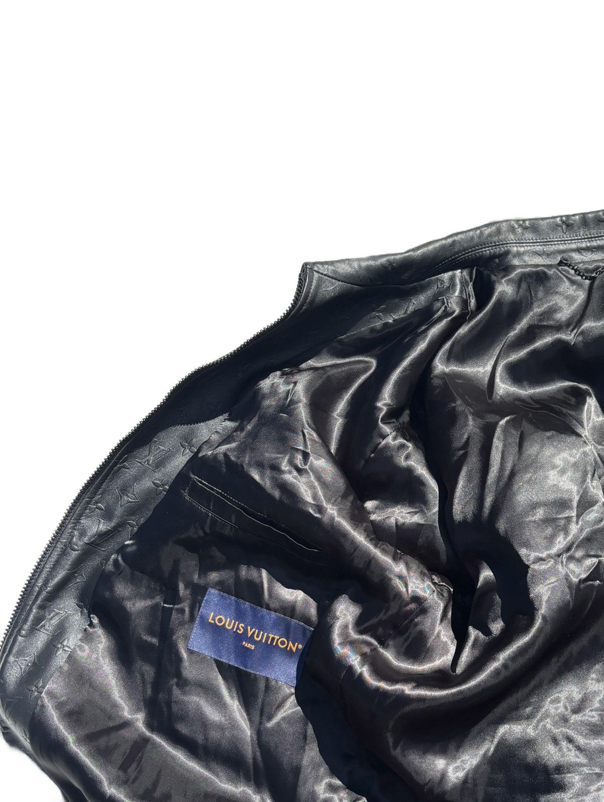 Louis Vuitton Louis Vuitton Embossed Leather Jacket Size US L / EU 52-54 / 3 - 4 Thumbnail