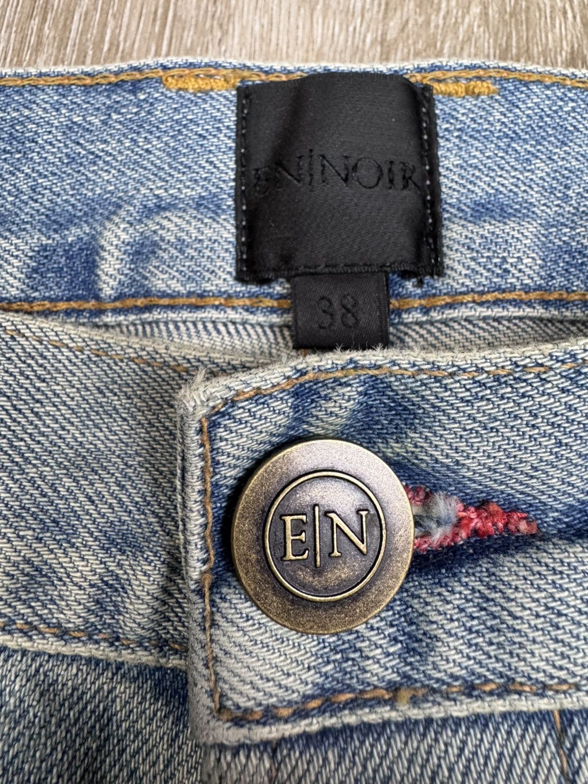 En Noir Rare early En Noir (EN NOIR) distressed 38x34 2014—peak LA Size US 38 / EU 54 - 7 Thumbnail