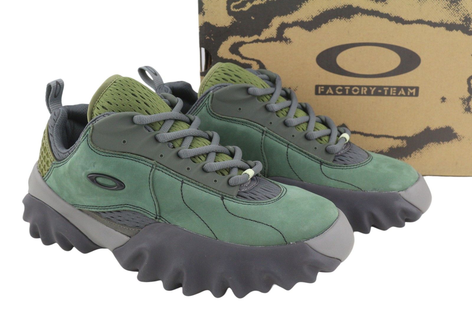 Brain Dead OAKLEY FACTORY CHOP SAW NUBUCK EU39 Duck Green 90525 Size US 9 / IT 39 - 1 Thumbnail